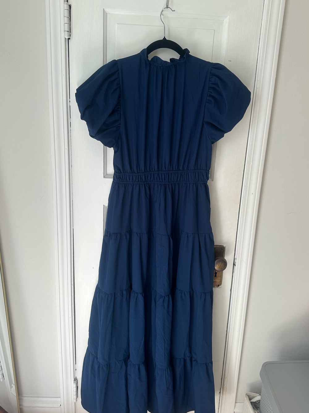 entro Navy Puff-Sleeve Tiered Maxi Dress - Picture 3 of 4